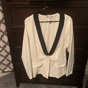 Chic White blazer with black trim